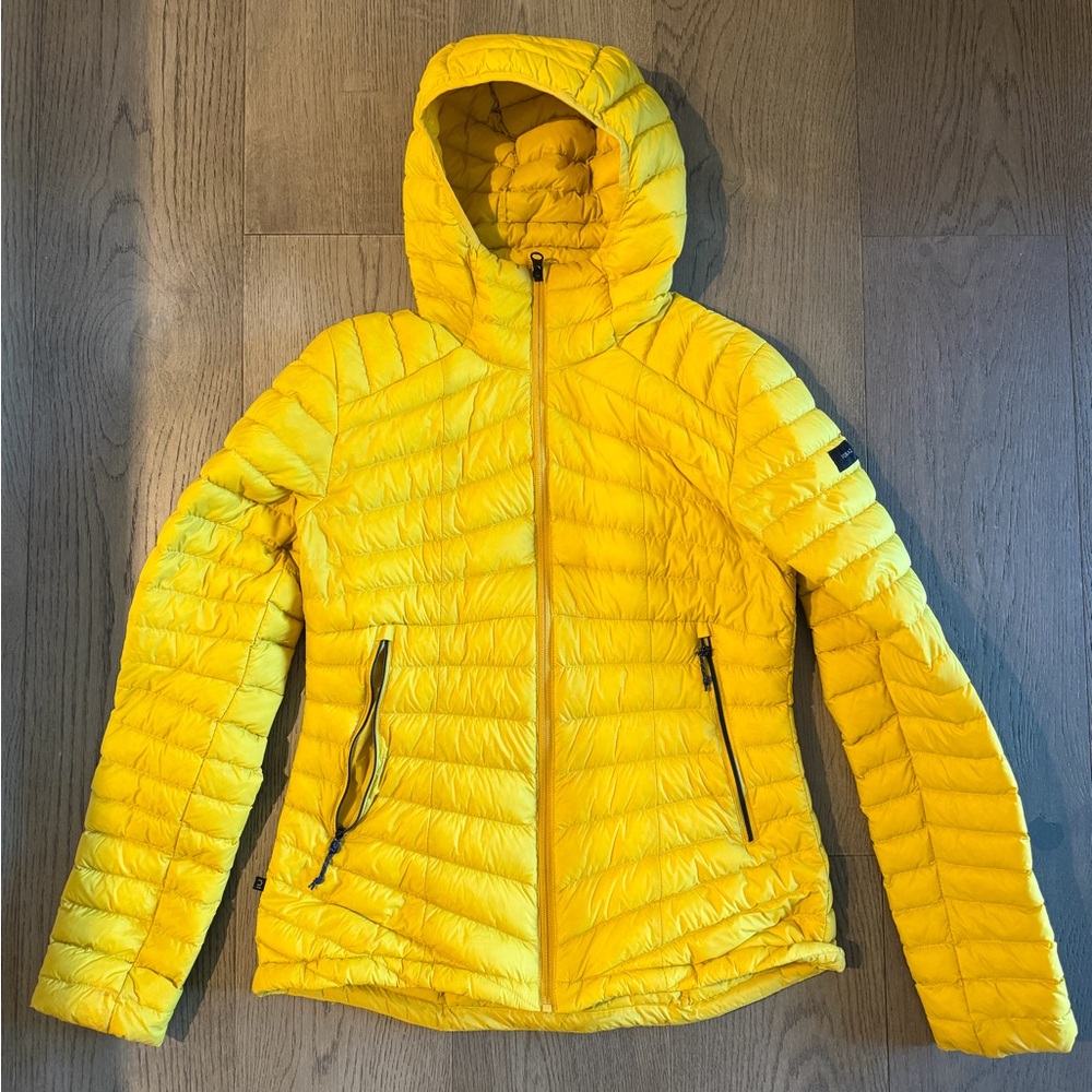 Decathlon puff jacket small